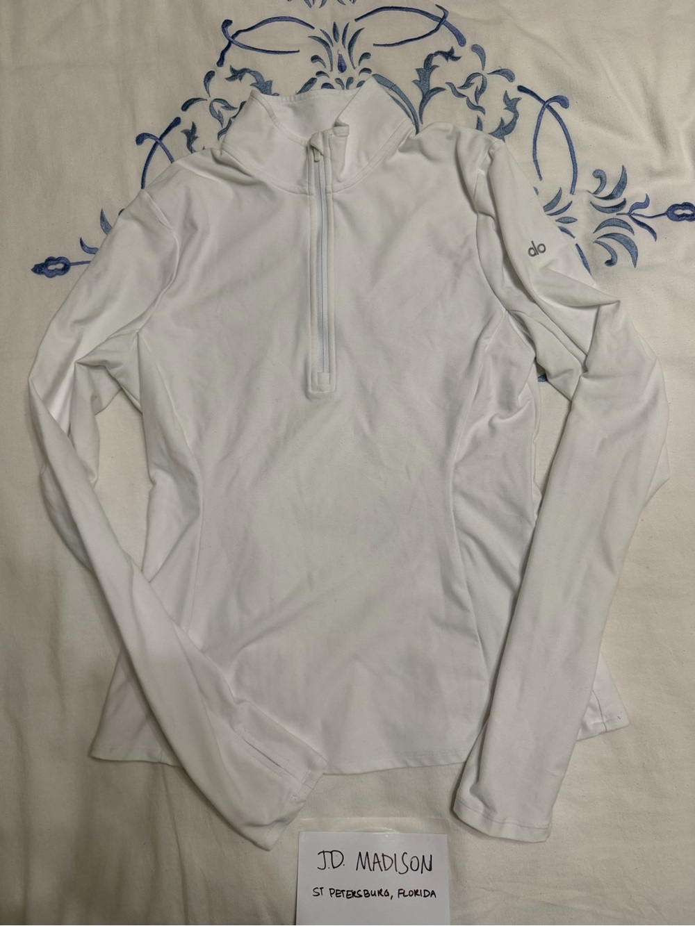 Alo White Quarter-Zip Long Sleeve Athletic Top